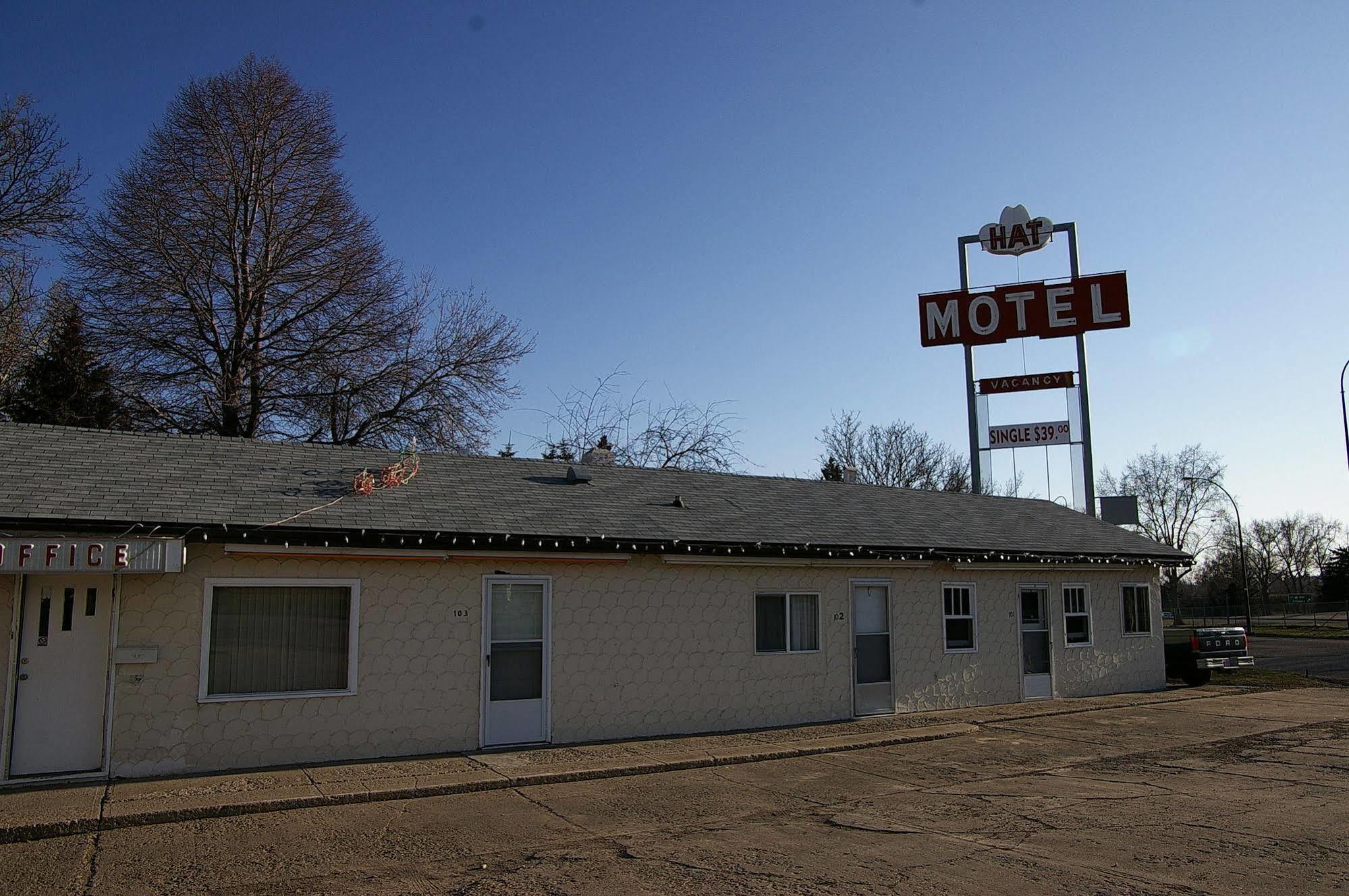 Hat Motel Medicine Hat Exteriör bild